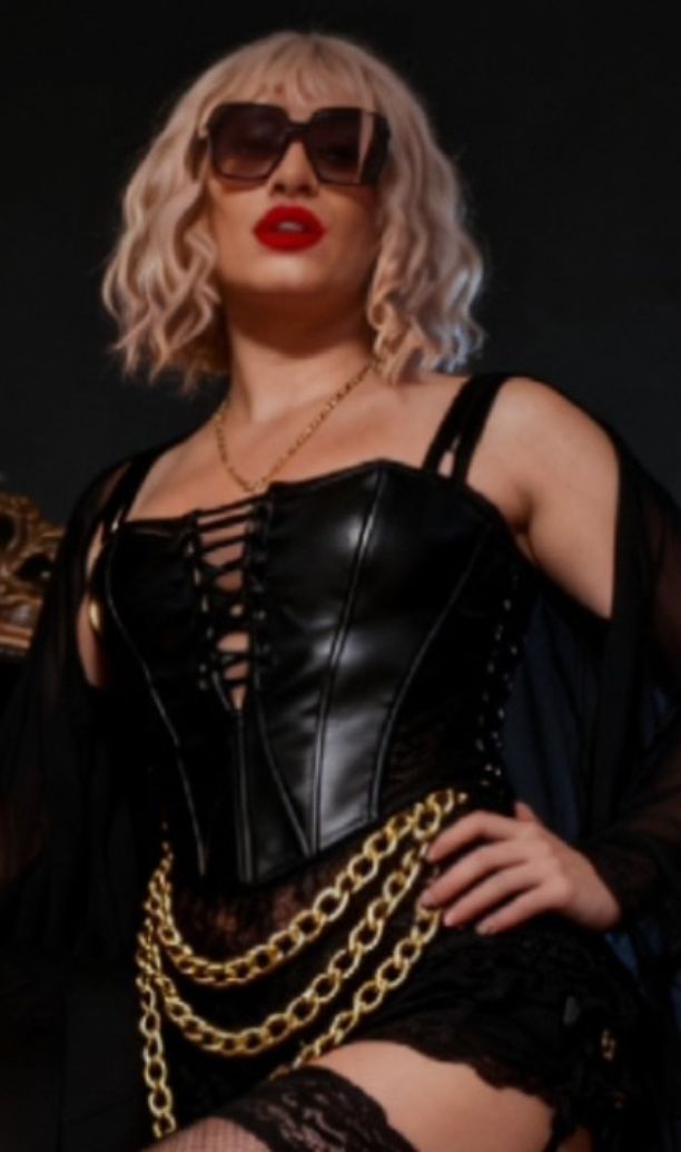 Setcard von Trans Lady Nina